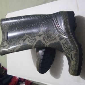 Calvin klein rain boots